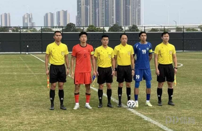 热身赛-U19国足1-0乌兹别克斯坦U19 贾伟伟破门