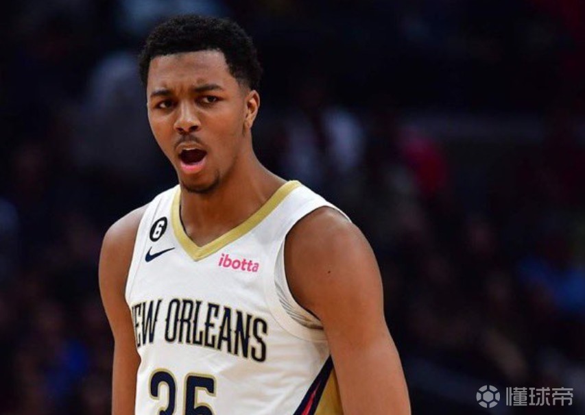 特雷-墨菲投进12个三分狂砍44分，10+三分次数位列历史第五